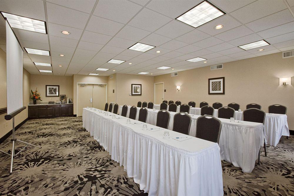 Homewood Suites By Hilton Cedar Rapids-North Zewnętrze zdjęcie
