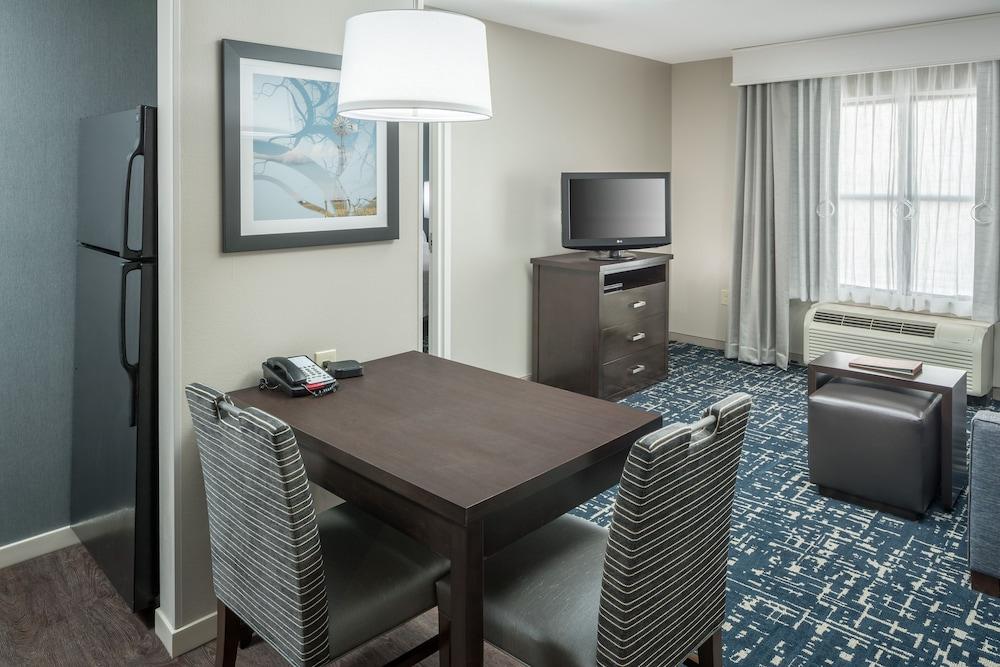 Homewood Suites By Hilton Cedar Rapids-North Zewnętrze zdjęcie