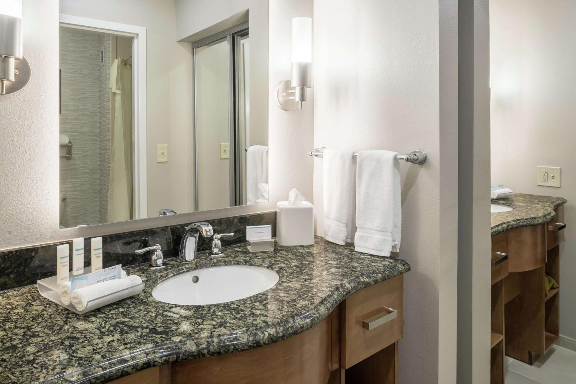 Homewood Suites By Hilton Cedar Rapids-North Zewnętrze zdjęcie