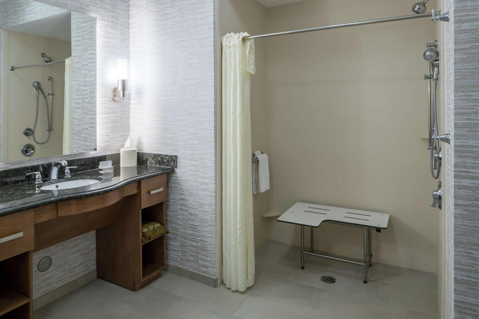 Homewood Suites By Hilton Cedar Rapids-North Zewnętrze zdjęcie