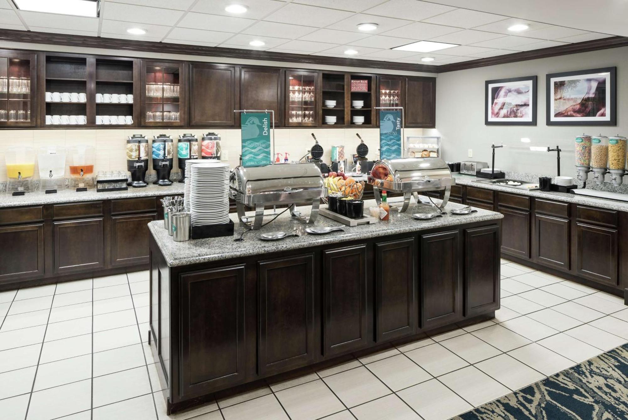 Homewood Suites By Hilton Cedar Rapids-North Zewnętrze zdjęcie
