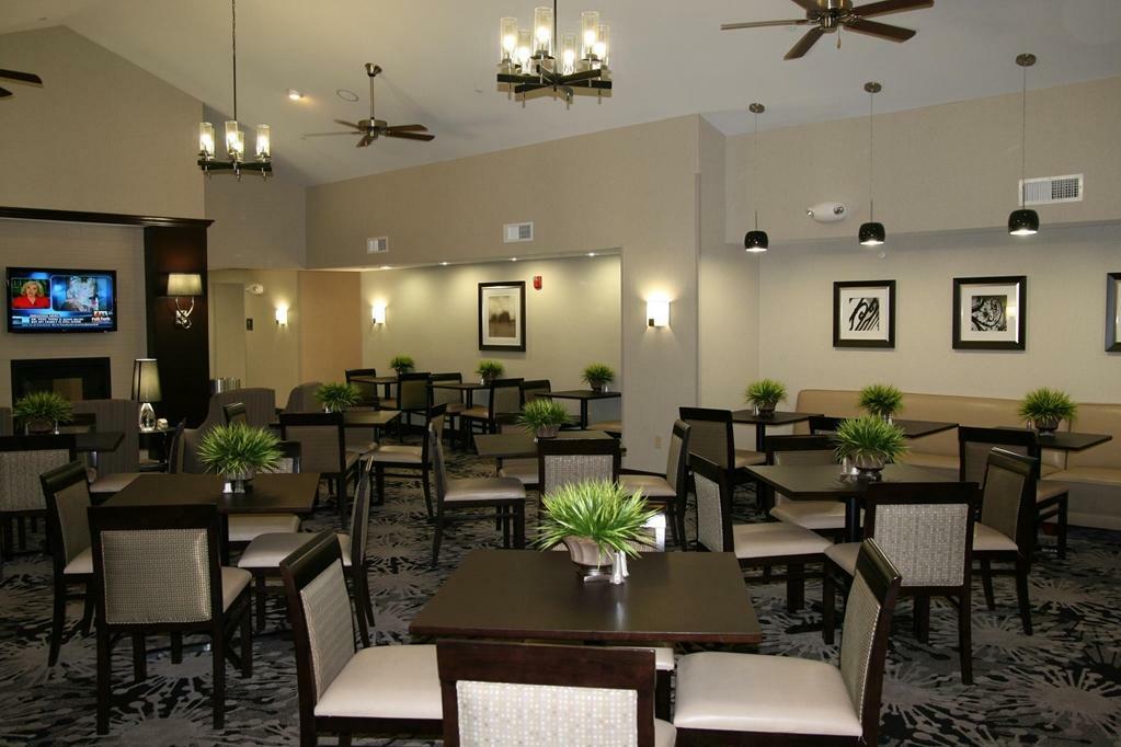 Homewood Suites By Hilton Cedar Rapids-North Zewnętrze zdjęcie